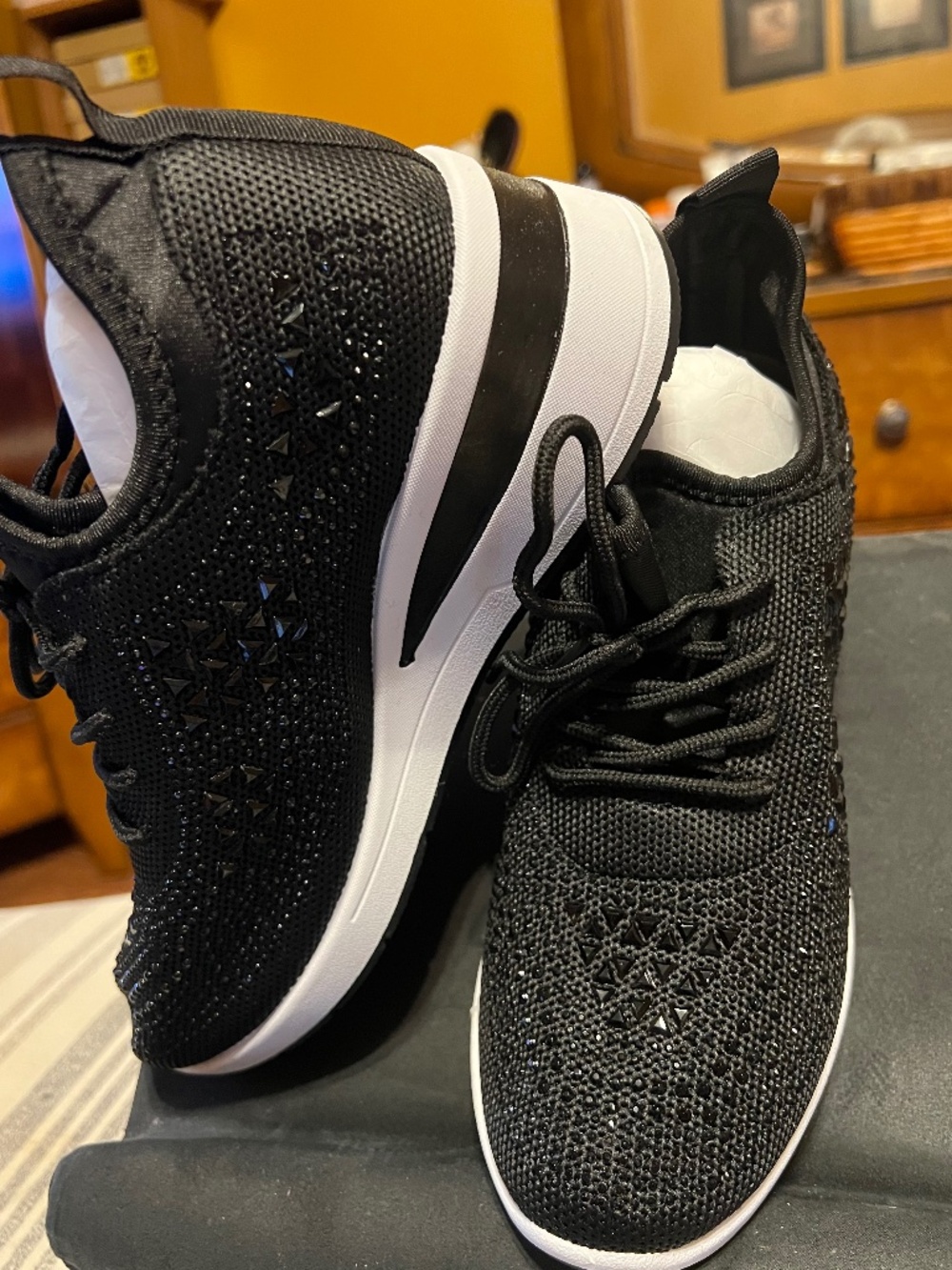 Ladies sneakers
